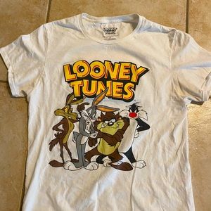 White looney tunes shirt